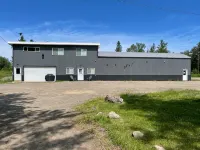 Spacious 3 bedroom 2 bath lodging near trails, with lots of off-street parking! Hotels in Ely