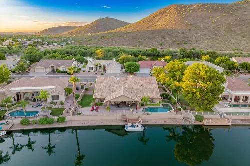 Luxury Lake Home on Arrowhead Lakes. - 4-نجوم