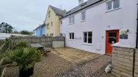 Spacious self-catered accommodation in the heart of St Davids. - 3-Star