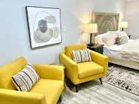 Lovely suite located on the property of a historic estate in Mena.