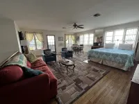 Studio Apartment with views of Sedona, Verde Valley, and San Francisco Peaks - balcony