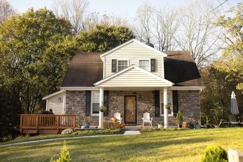 Charming, spacious house with large outdoor area.