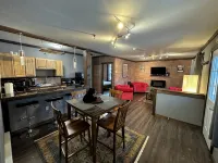 2br Modern Condo #8 Walk to Main St & Mirror Lake - Homestays