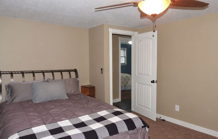 Close to trails! Cozy home base for your snowmobile adventures.