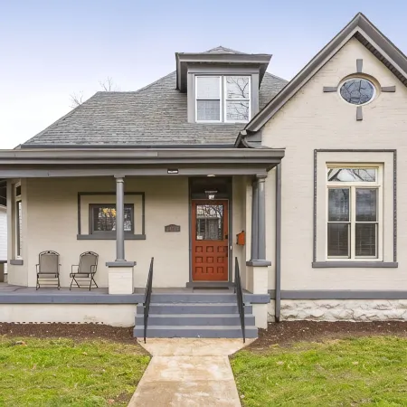 House in the Heart of Music Row: Gulch, Midtown, Vandy, Belmont, & Broadway.