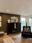 The Treehouse: Spacious Retreat with Theater Room, Fire Pit & Mountain Views