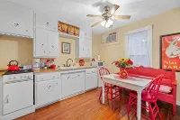 Cottage on Spring B! The BEST location in town! Entire bottom floor is yours! - 4-Star