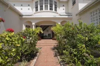 Gimli: Luxury 2 Story Villa - 3 min from the beach!!!