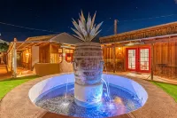 China Mary Inn:  China Mary Casita Fountain Courtyard w/games, BBQ & Live Music!