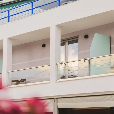 Foris Rooms