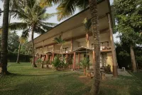 Lake N River Resort Munroe Island