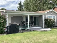 Spring Summer Specials on Cozy Newly Renovated Cottage with AC Right on the Lake Hotels in Canadice