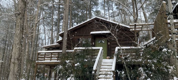 Tale of the trout cabin located 1 mile from the trout stream and Lake 브로큰보우 호텔
