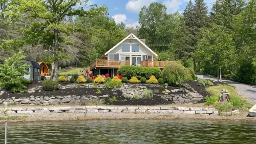 Unwind in Lakeside Luxury:Private House,Dock,Views, Kayaks - Auburn/Skaneateles