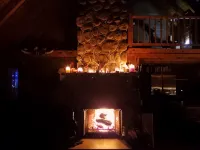 Perfect cozy cabin w/ tree house on 3 acres of woods near skiing, hiking & DWG