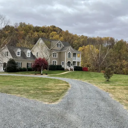 Studio with close proximity to the wineries and hiking