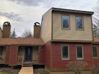 Mount Snow Timber Creek Townhouse with Pool and Ski Shuttle