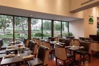 Radisson Blu Hotel, Doha - de playa