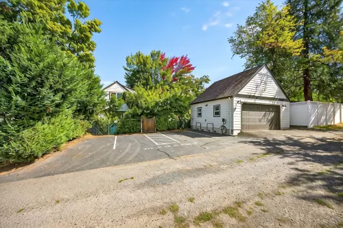 The Maple Apartment at Tudor House Vacation Rentals - 4 stjerner