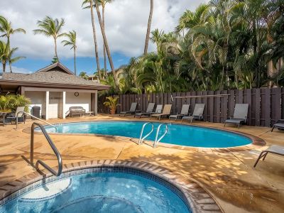 Modern Kihei Resort 2 Bedroom, 2 Bath Condo with AC - Steps to the Beach
