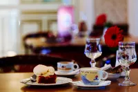 Hotel Aiges Melathron - breakfast