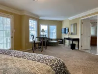 Large Beach House in Luxury Bayside Community; Pools, Clubhouse, Tennis, Piers - Gym