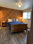 Fantastic nautical home with Rogue River and Pacific Ocean view and beach access - balcony