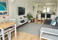 One bedroom 1st floor apartment with balcony and close to the beach and town