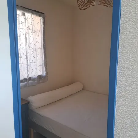 1-bedroom studio with sea view. Ideal for 2 adults and 1 child. Отели в г. Флёри
