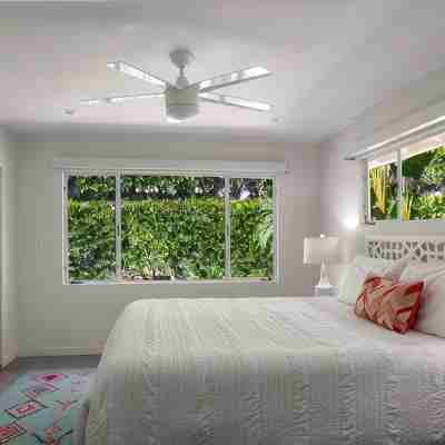 Dazzling Mid-Century in Uptown Design District, Pool & Spa - P.S. Permit#068478 Rooms