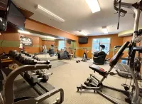 Gateway to Rocky Mountains -1 Bdr Suite/Kitchen/AC/UG Pk/Gym - Gym