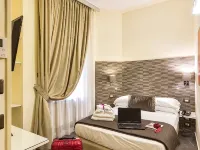 Boutique Hotel Piazza Carità โรงแรมใกล้ควอเตียรี สปาญโญลี