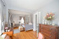 4-bedroom house in historic Berkeley Springs with AC, WiFi & Hot Tub Hotel a 