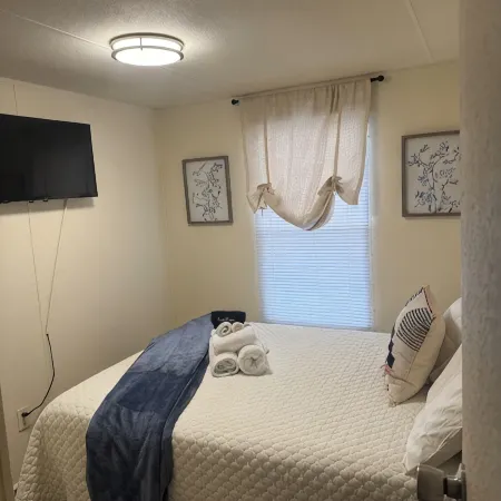 Low Rent Rendezvous