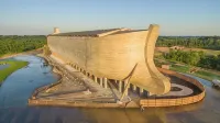 Lakehouse Hot tub & pool near Ark Encounter - Swimmingpools