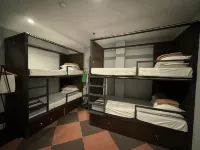 Cerca Hotel - Hostels