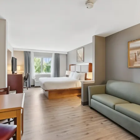 Saco Bay Hotel