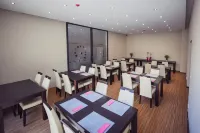 Boutique Hotel's Bytom - Desayuno