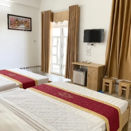 Ngoc Quy Hotel Отели в г. Фанранг