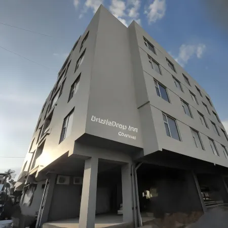 DrizzleDrop Inn Chennai Отели рядом с достопримечательностью «Парк развлечений VGP Universal Kingdom»