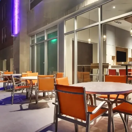 Holiday Inn Express & Suites CHARLESTON NE MT PLEASANT US17 by IHG