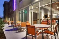 Holiday Inn Express & Suites CHARLESTON NE MT PLEASANT US17 by IHG - breakfast