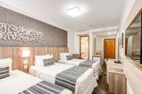 Allia Gran Pampulha Suites - piscina