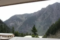 Nine Tree Hotel Naran