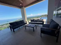 Luxury Villa w/ Ocean, Mountain Views, King Suites & Hot Tub - Sleeps 10 - Dağ Manzaralı