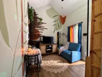 Secluded Tiny Home in Exclusive Paris Mountain! - 컨트리 하우스