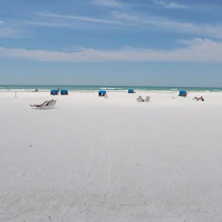 Siesta Key Gulf Side - #84 - Private Tranquil Condo - Jamaica Royale - Remodeled