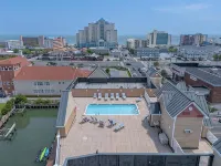 3-bedroom family-friendly condo with WiFi & swimming pool in adorable Ocean City - 4 ดาว
