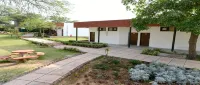 Lake View Huts and Resort - 2-Star