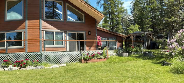 Lakefront home on McGregor Lake<br loading=